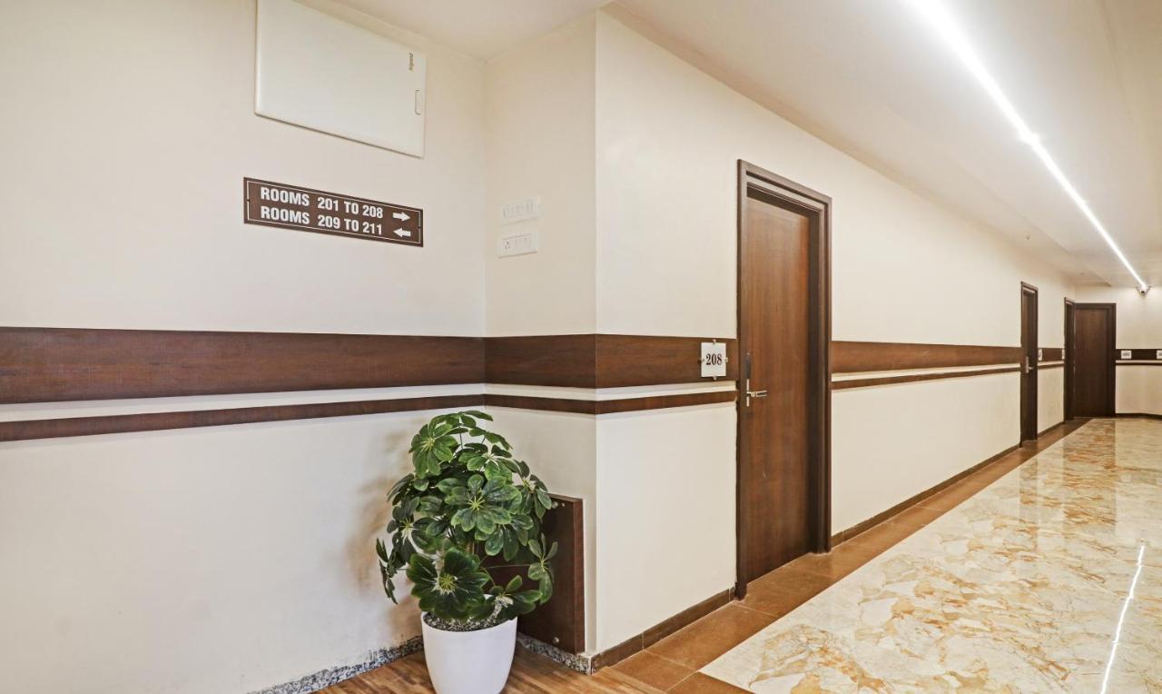 Hotel Treebo Arastu Grand Hajdarabad Zewnętrze zdjęcie