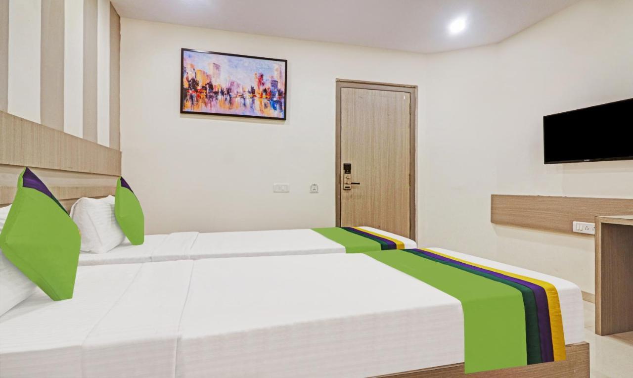 Hotel Treebo Arastu Grand Hajdarabad Zewnętrze zdjęcie
