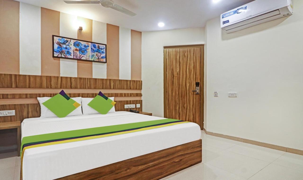 Hotel Treebo Arastu Grand Hajdarabad Zewnętrze zdjęcie